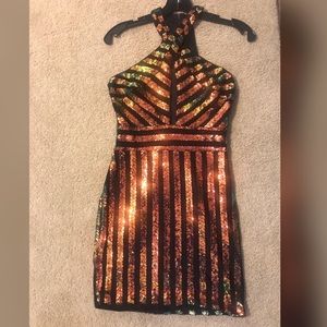 Keyhole style mini dress